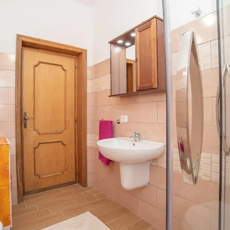 Casa Albina Holiday home *